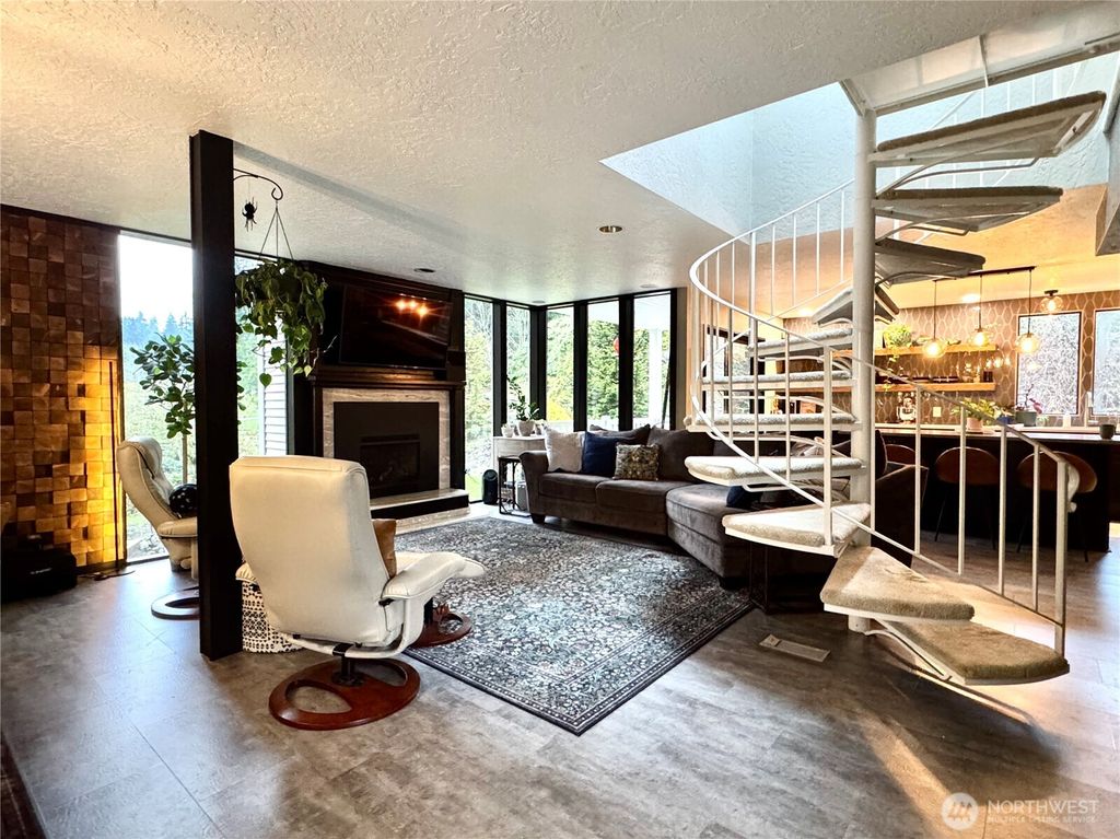 Photo of 3234 Wildwood Drive, Longview, WA 98632 (MLS # 2491021)