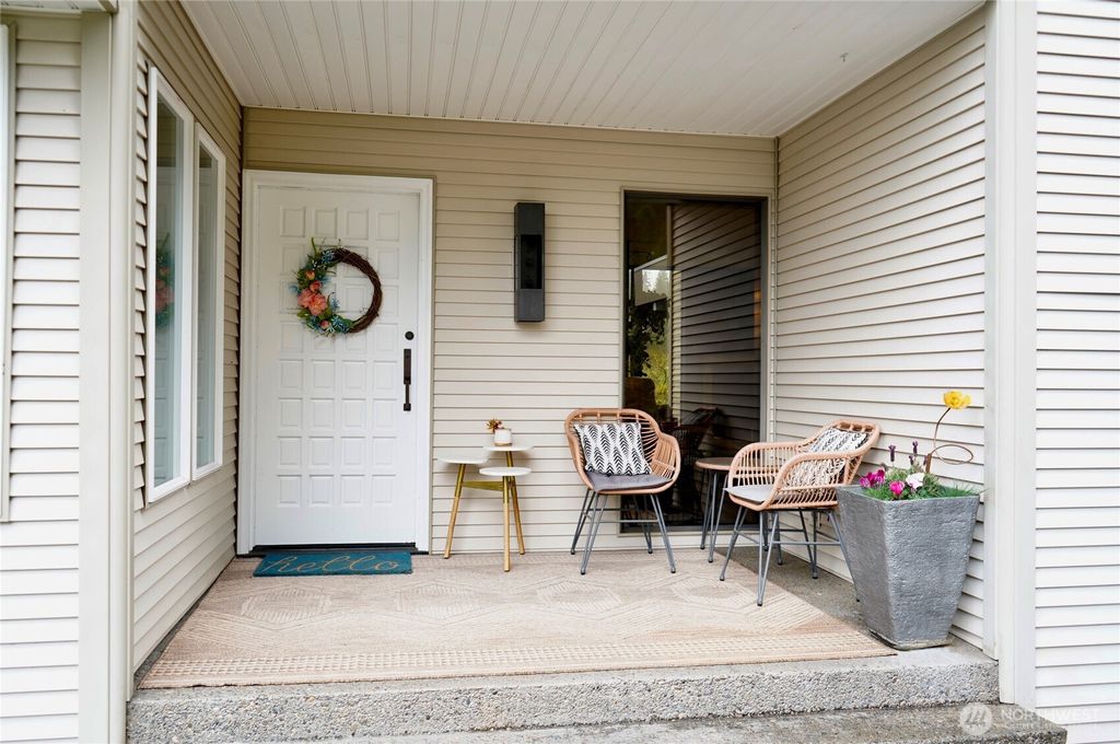 Photo of 3234 Wildwood Drive, Longview, WA 98632 (MLS # 2491021)