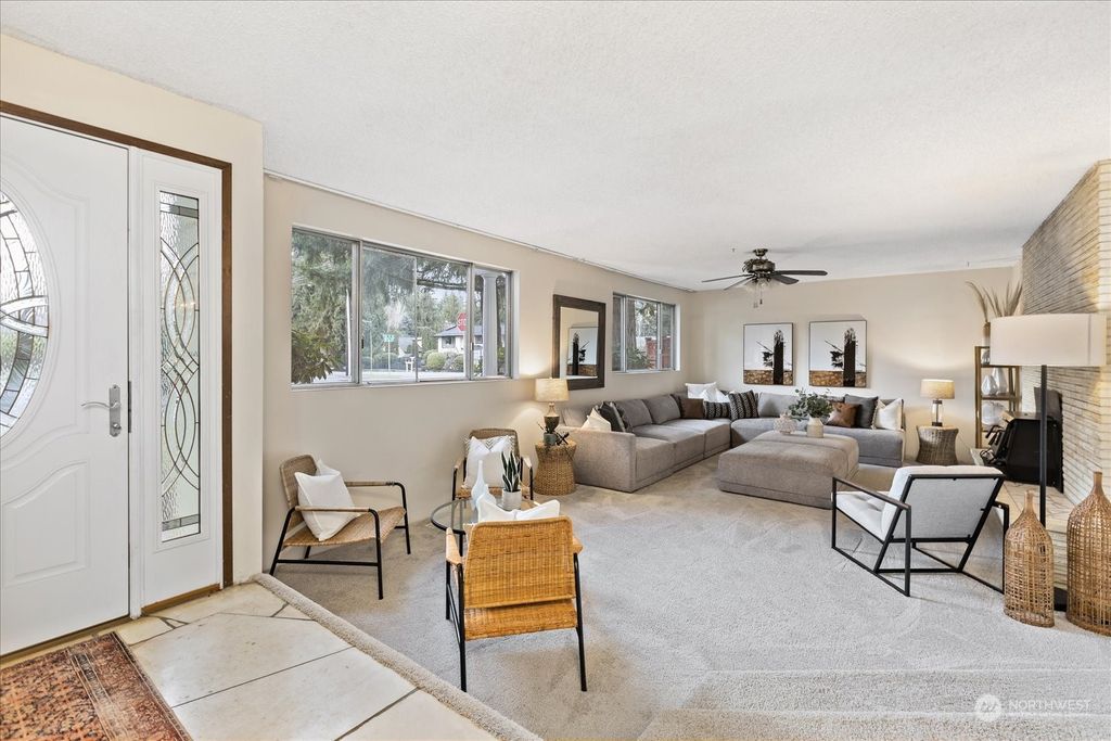 Photo of 2909 118th Place SE, Everett, WA 98208 (MLS # 2040742)