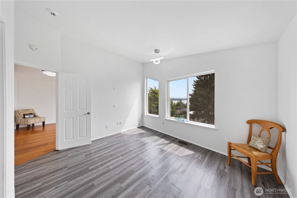 listing image 9365777512921794399
