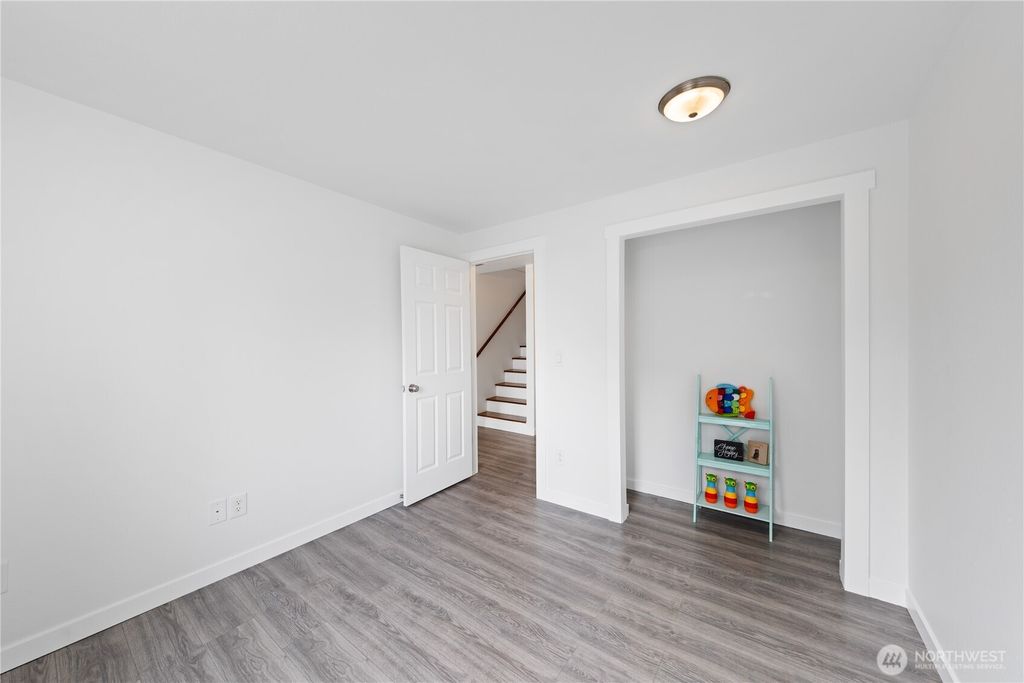 listing image 9369951246548669270