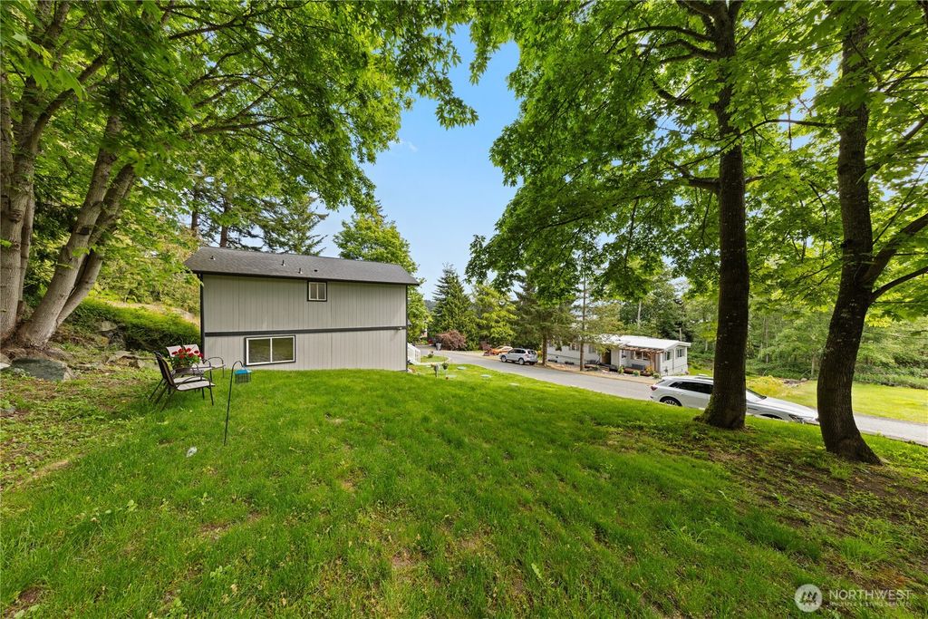listing image 9360387915083239107