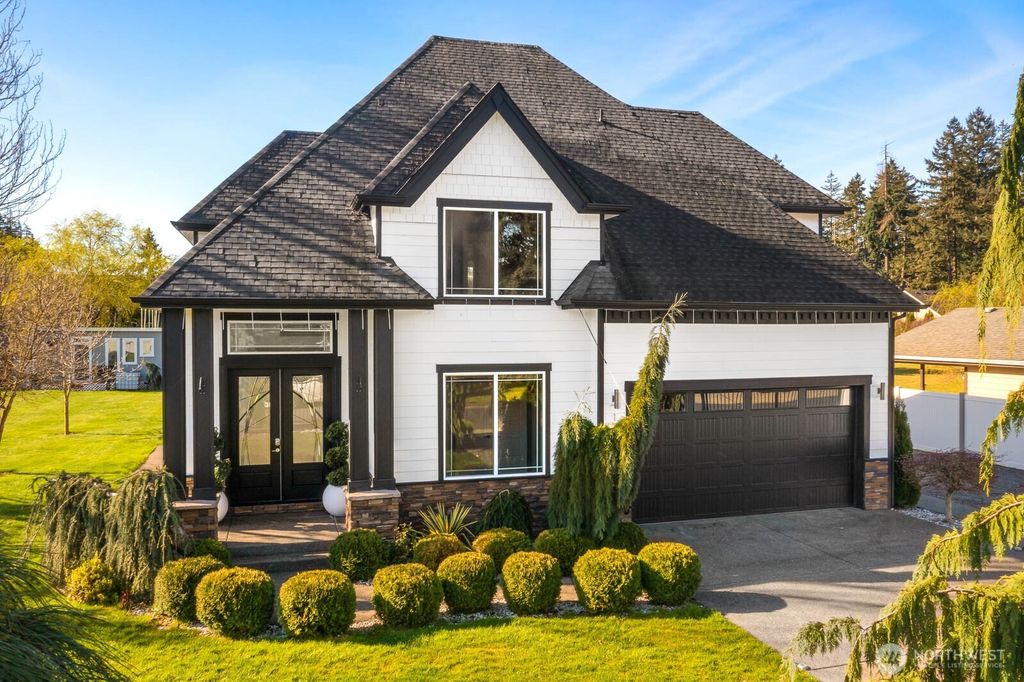 Photo of 17210 36th Ave E Ave, Tacoma, WA 98446 (MLS # 2503957)