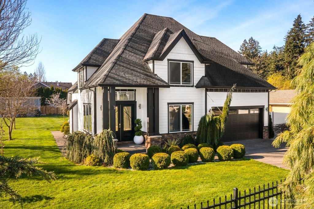 Photo of 17210 36th Ave E Ave, Tacoma, WA 98446 (MLS # 2503957)