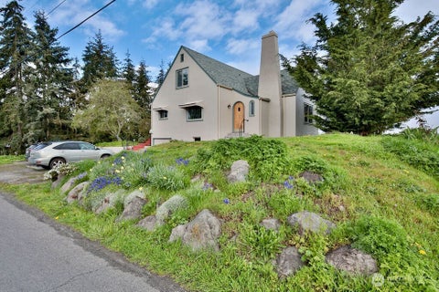 Photo of 1430 W Hendrickson Road, Sequim, WA 98382 (MLS # 2573453)