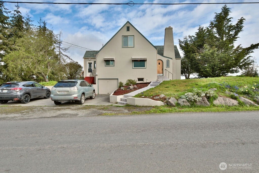 Photo of 1430 W Hendrickson Road, Sequim, WA 98382 (MLS # 2573453)