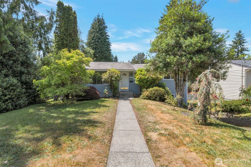 Photo of 22208 53rd Avenue W, Mountlake Terrace, WA 98043 (MLS # 2395666)