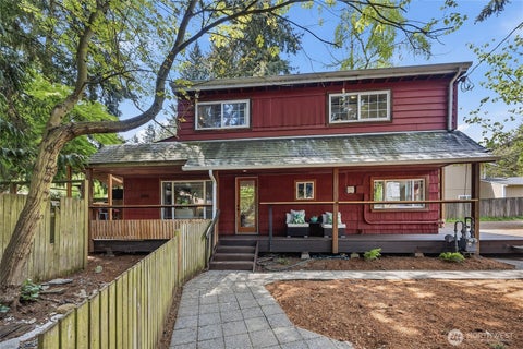 Photo of 15749 Wallingford Avenue N, Shoreline, WA 98133 (MLS # 2554657)
