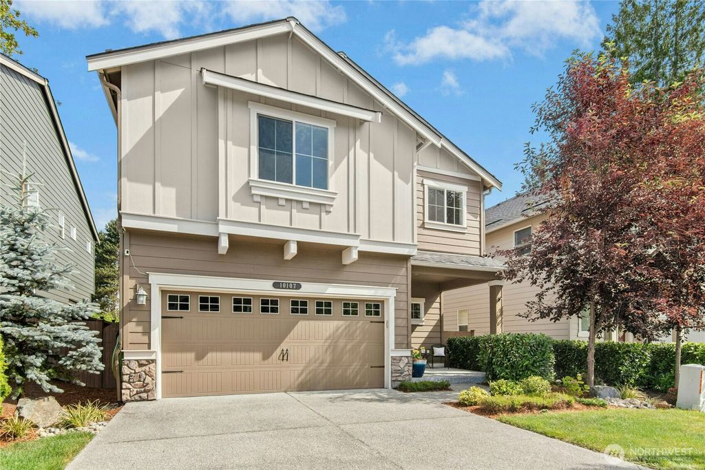 Photo of 10107 6th Place SE, Lake Stevens, WA 98258 (MLS # 2394796)