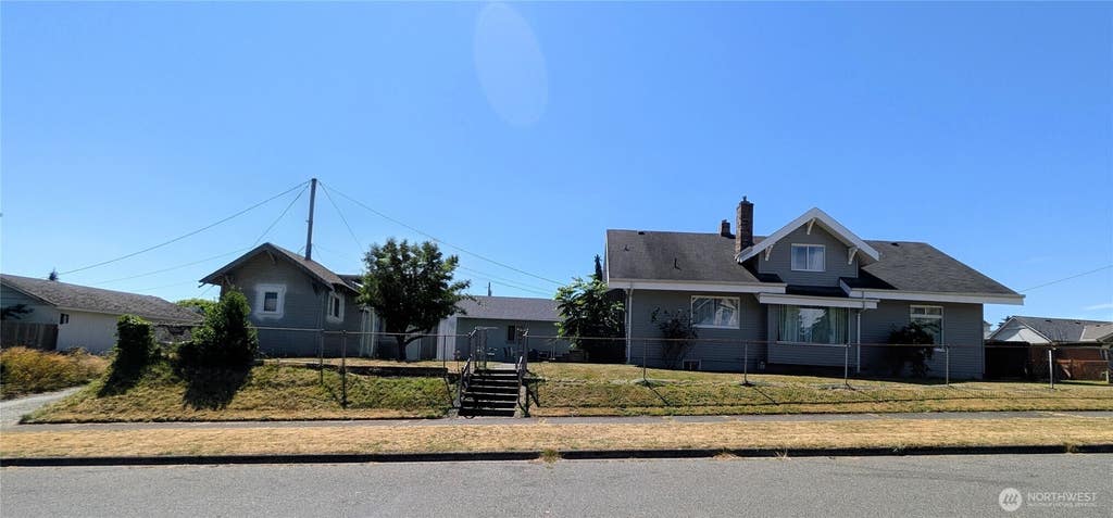 Photo of 6101 Tacoma Avenue S, Tacoma, WA 98408 (MLS # 2542585)