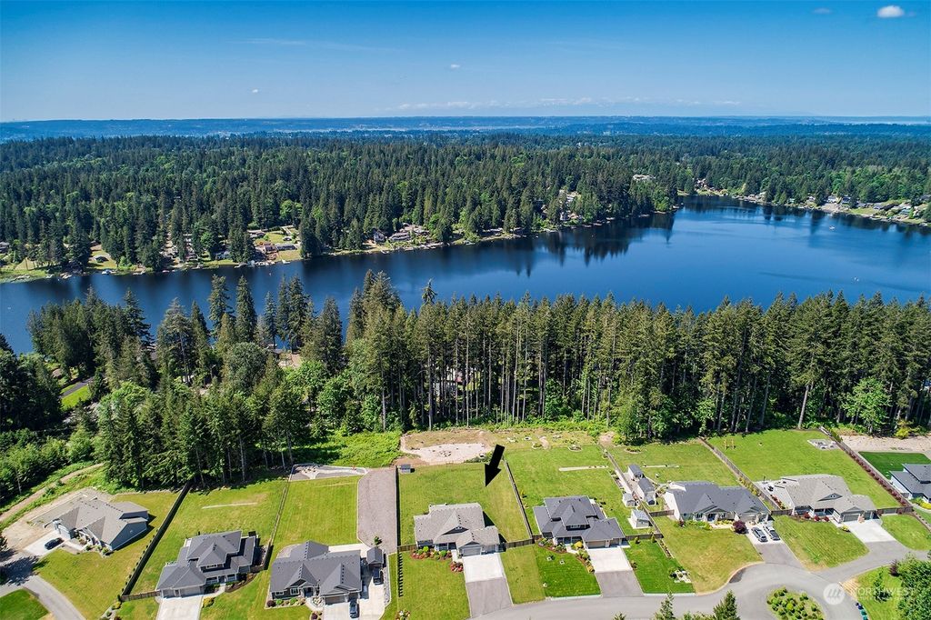 Photo of 18612 55th Street SE, Snohomish, WA 98290 (MLS # 2129045)