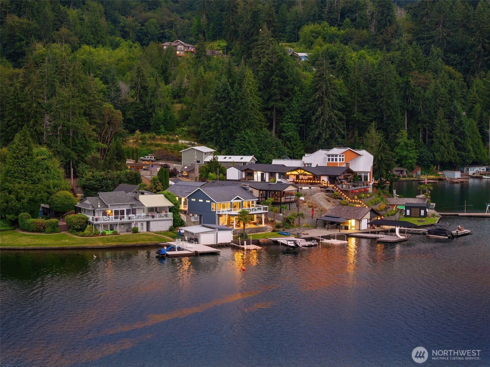 1033 Summit Lake Circle NW
