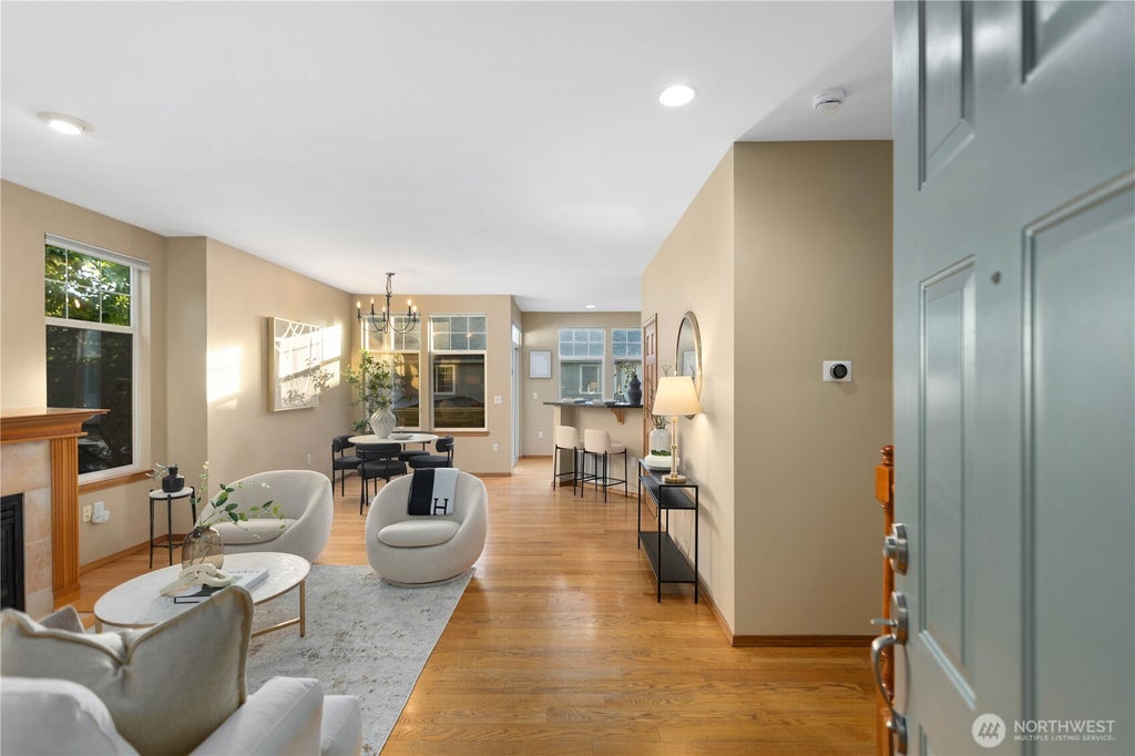 Photo of 460 226th Place NE, Sammamish, WA 98074 (MLS # 2583921)