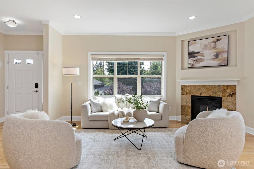 Photo of 9541 Slater Avenue NE, Kirkland, WA 98033 (MLS # 2560053)