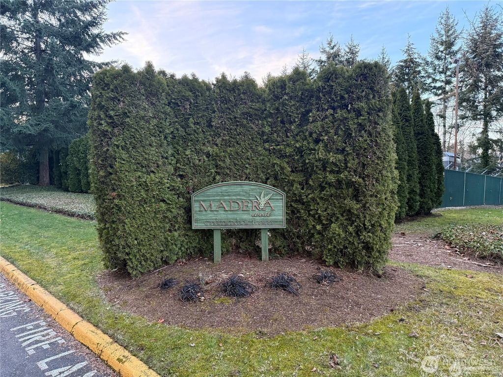 Photo of 31500 33rd Place SW #U101, Federal Way, WA 98023 (MLS # 2414151)