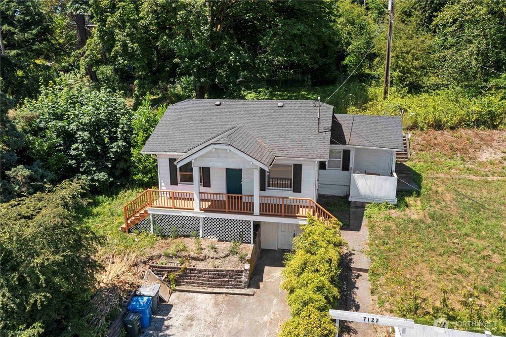 Photo of 7127 Pacific Highway E, Milton, WA 98354 (MLS # 2405171)