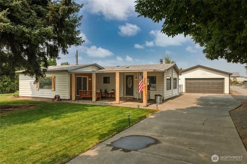 Photo of 224 Russet Road, Walla Walla, WA 99362 (MLS # 2567585)