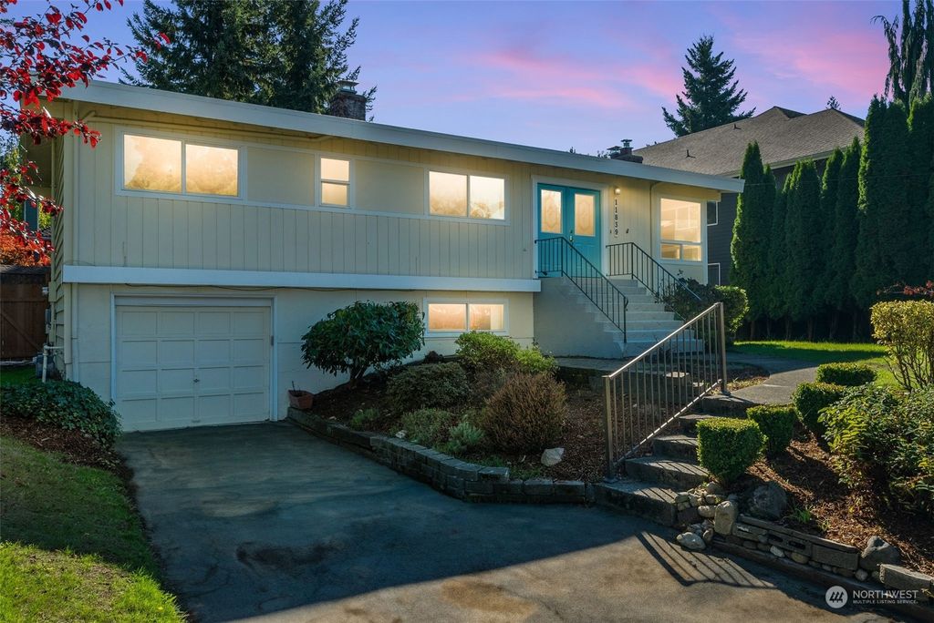 Photo of 11839 NE 74th Street, Kirkland, WA 98033 (MLS # 2169826)