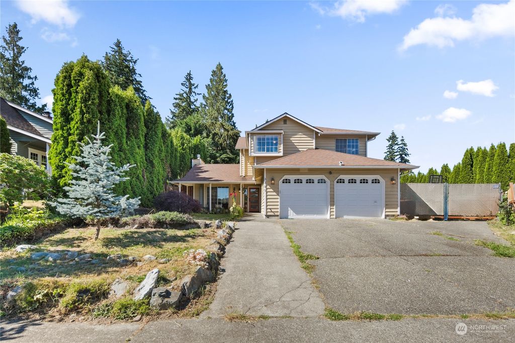 Photo of 3331 202nd Street SW, Lynnwood, WA 98036 (MLS # 2262025)