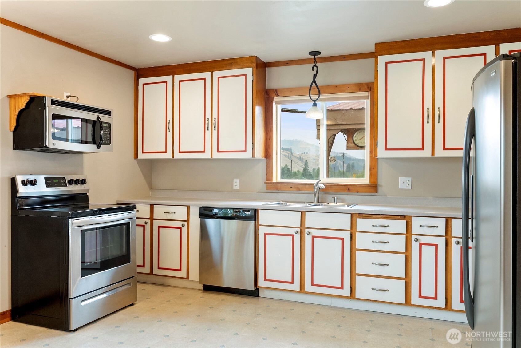 245 Twisp-Carlton Road