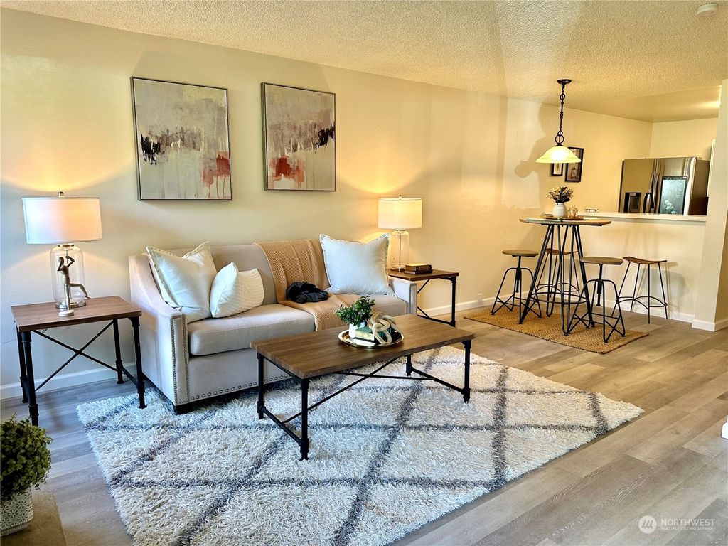 Photo of 515 S 323rd Place #16B, Federal Way, WA 98003 (MLS # 2208692)