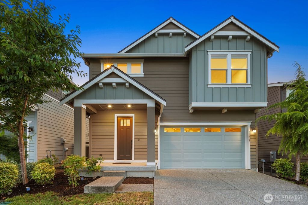 Photo of 33305 Glacier Avenue SE, Black Diamond, WA 98010 (MLS # 2469587)