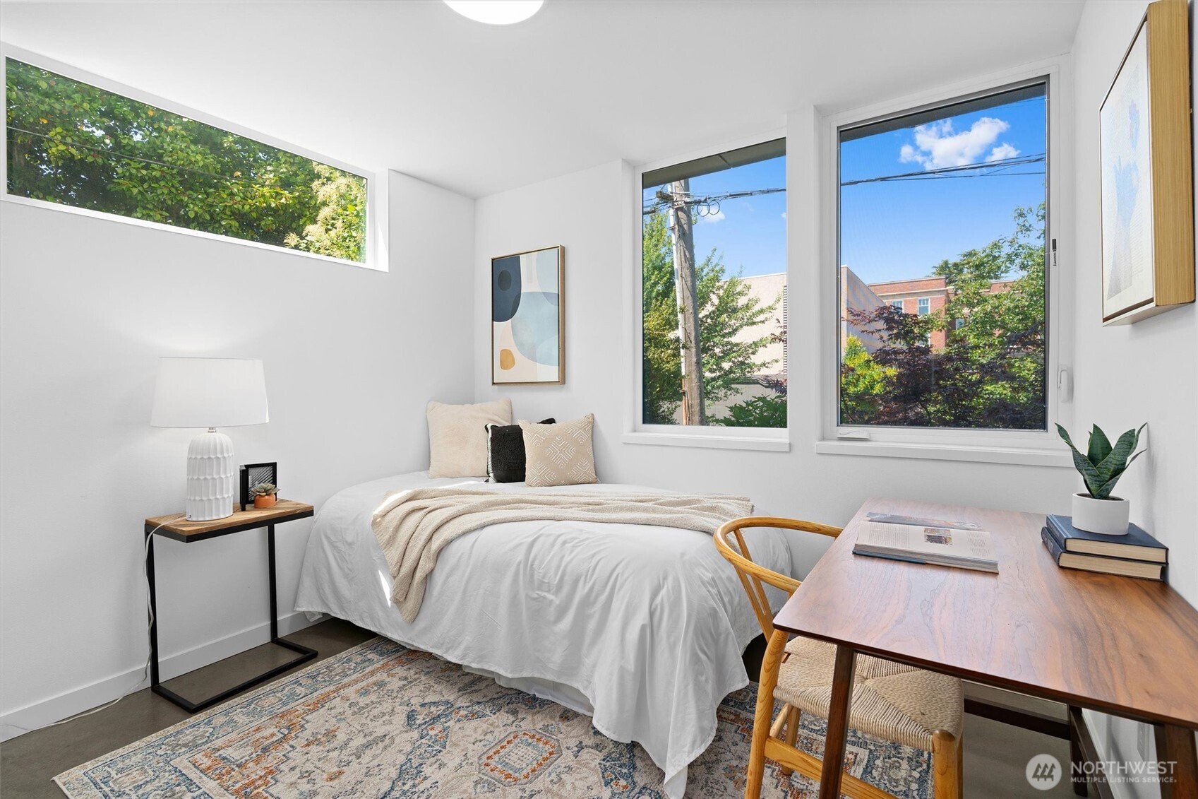 Seattle, Washington 98103, United States, 3 Bedrooms Bedrooms, ,2 BathroomsBathrooms,Residential,Active,155053