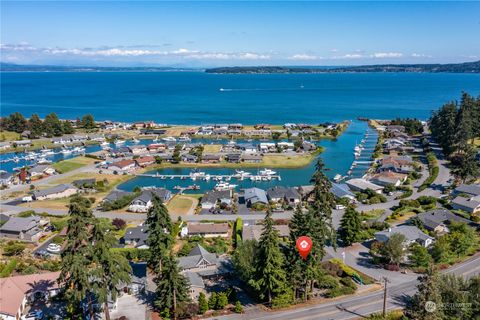 A home in Oak Harbor