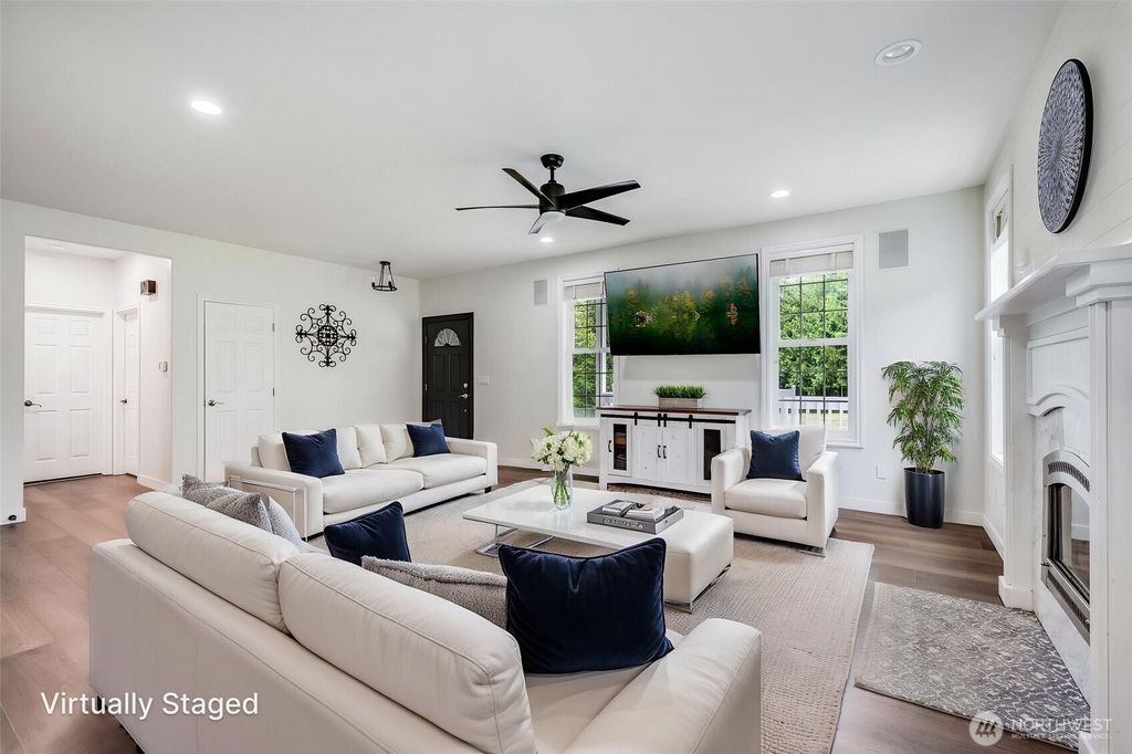 Photo of 24118 SE 202nd Street, Maple Valley, WA 98038 (MLS # 2370284)