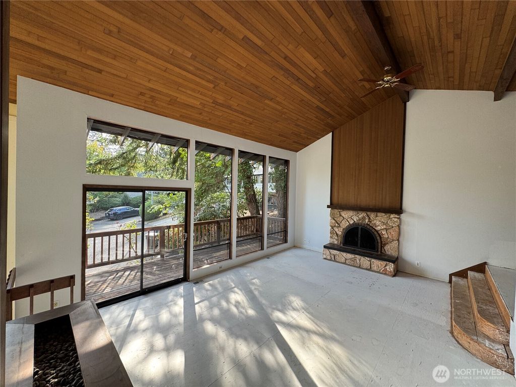 Photo of 3207 176th Court NE, Redmond, WA 98052 (MLS # 2433229)