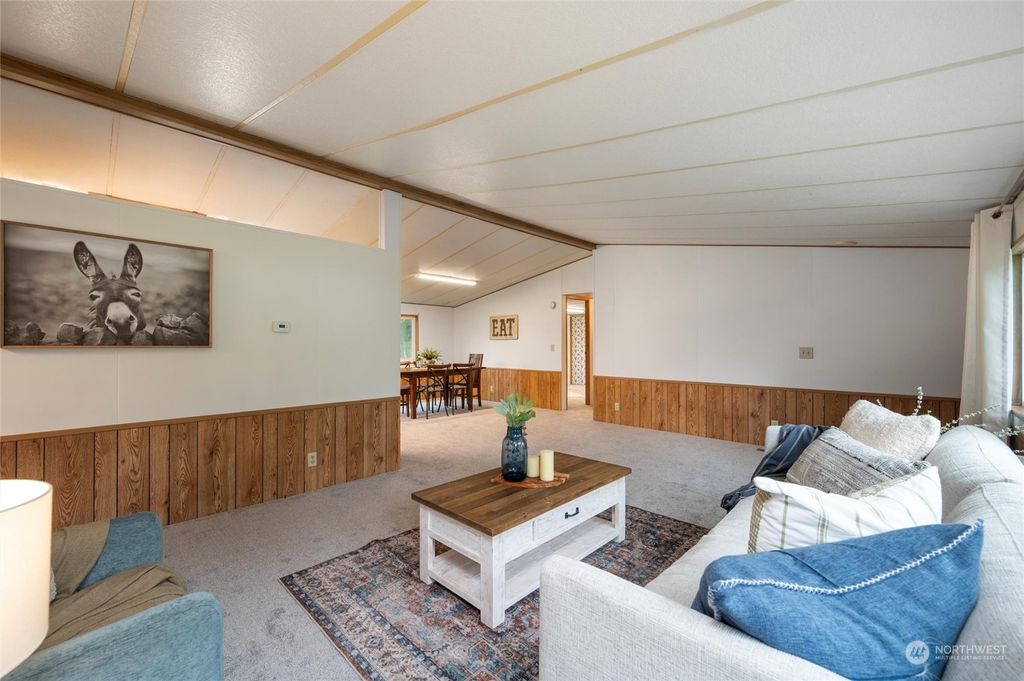 listing image 9369740780735809801