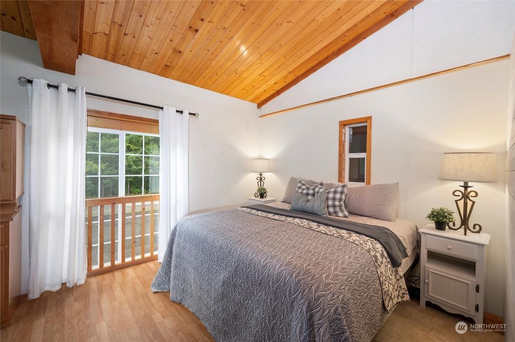 listing image 9364052658124581721