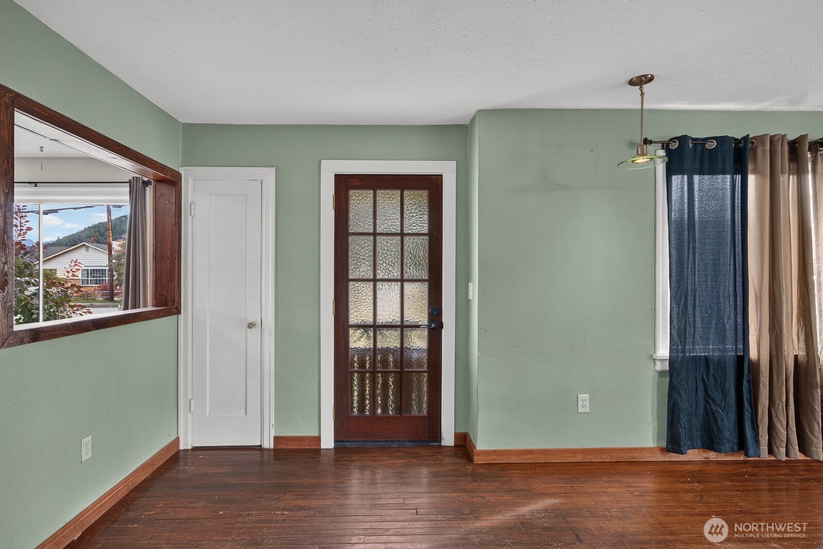 755 Sauk Avenue