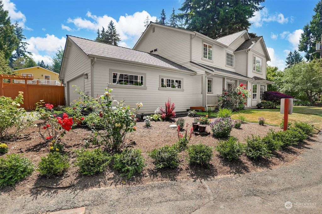 Photo of 7038 122nd Avenue NE, Kirkland, WA 98033 (MLS # 2076578)