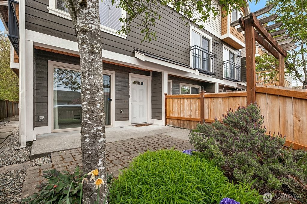 Photo of 9011 46th Avenue S #B, Seattle, WA 98118 (MLS # 2528579)