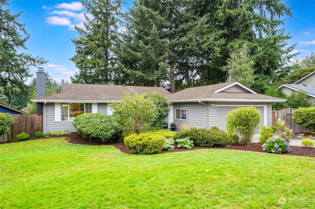 Photo of 6641 128th Avenue SE, Bellevue, WA 98006 (MLS # 2147995)