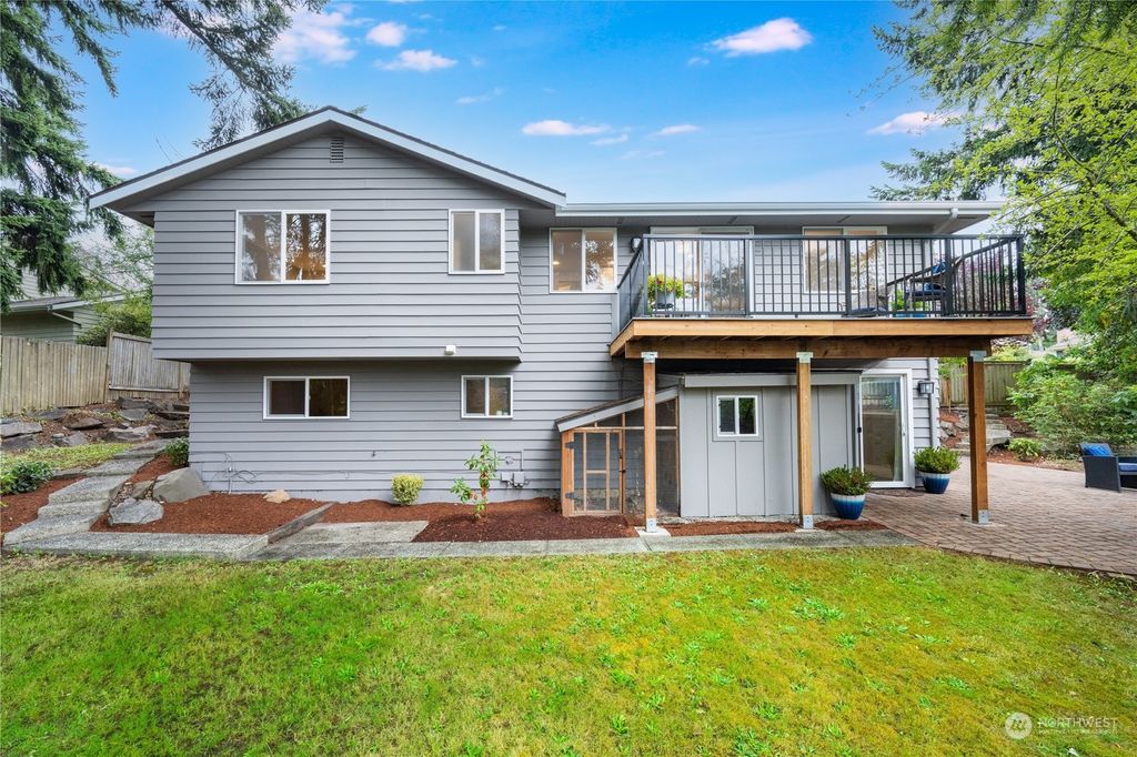 Photo of 6641 128th Avenue SE, Bellevue, WA 98006 (MLS # 2147995)