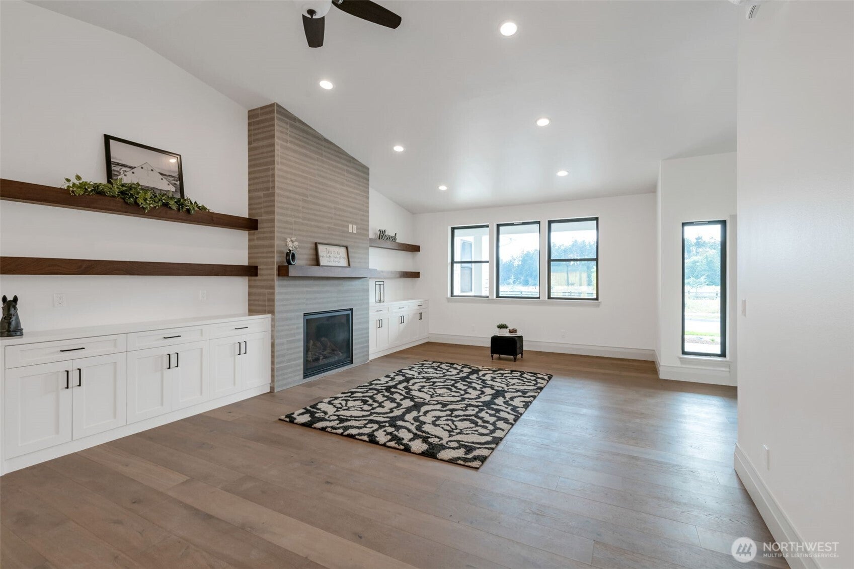 11 Dover Lane