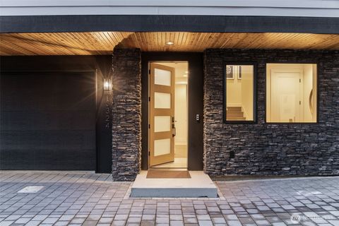 Photo of 13324 132nd Avenue NE, Kirkland, WA 98034 (MLS # 2409962)