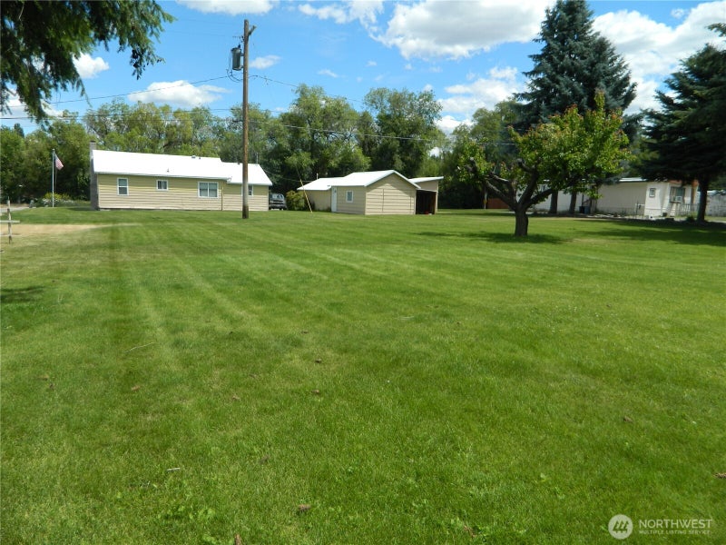 34 Bonaparte Avenue