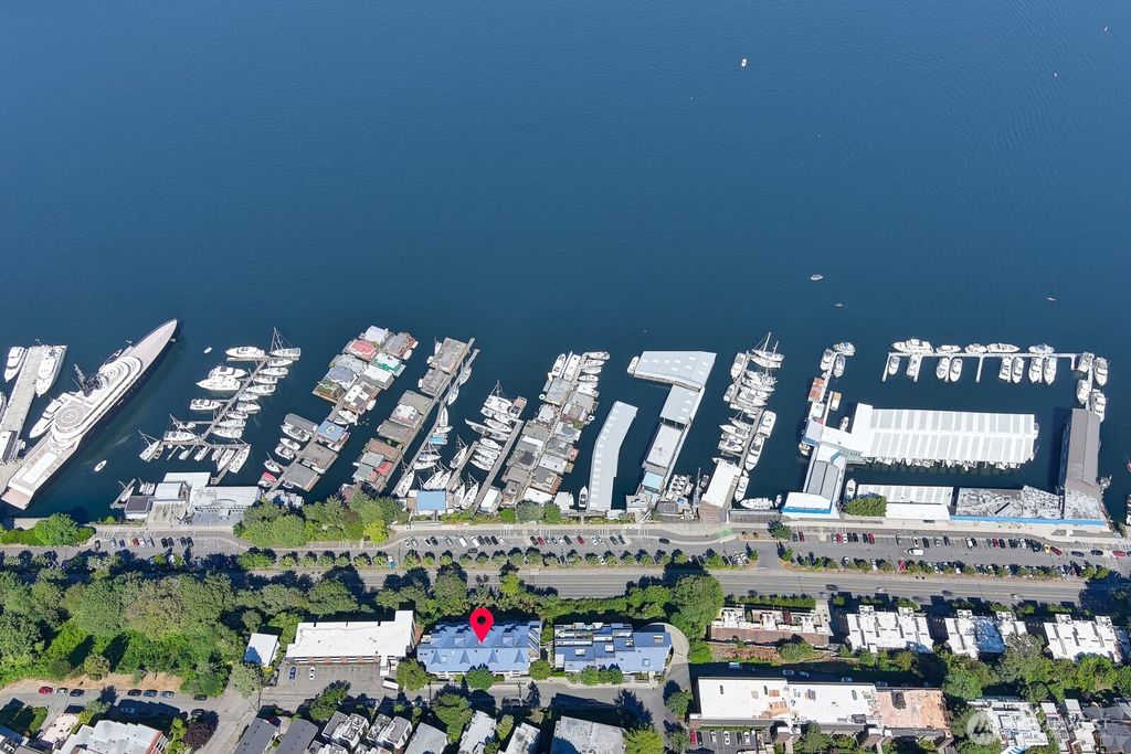 Photo of 2420 8th Avenue N #201, Seattle, WA 98109 (MLS # 2482225)