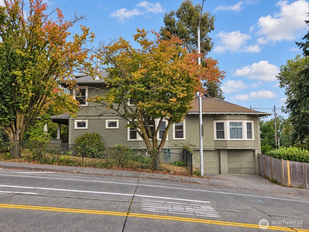 Photo of 1423 S Yakima Avenue, Tacoma, WA 98405 (MLS # 2585152)
