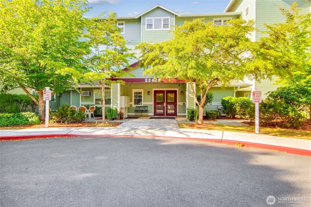 Photo of 22425 SE Highland Lane #305, Issaquah, WA 98029 (MLS # 2430540)