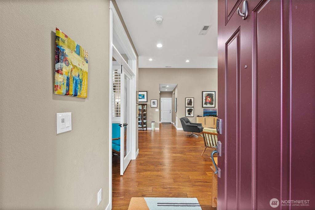 Photo of 14317 Knoll Park Drive E, Bonney Lake, WA 98391 (MLS # 2481999)