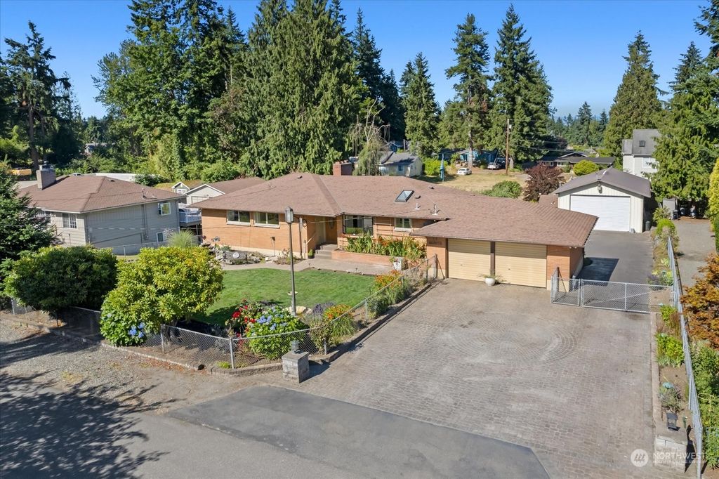 Photo of 22914 85th Place W, Edmonds, WA 98026 (MLS # 2153968)