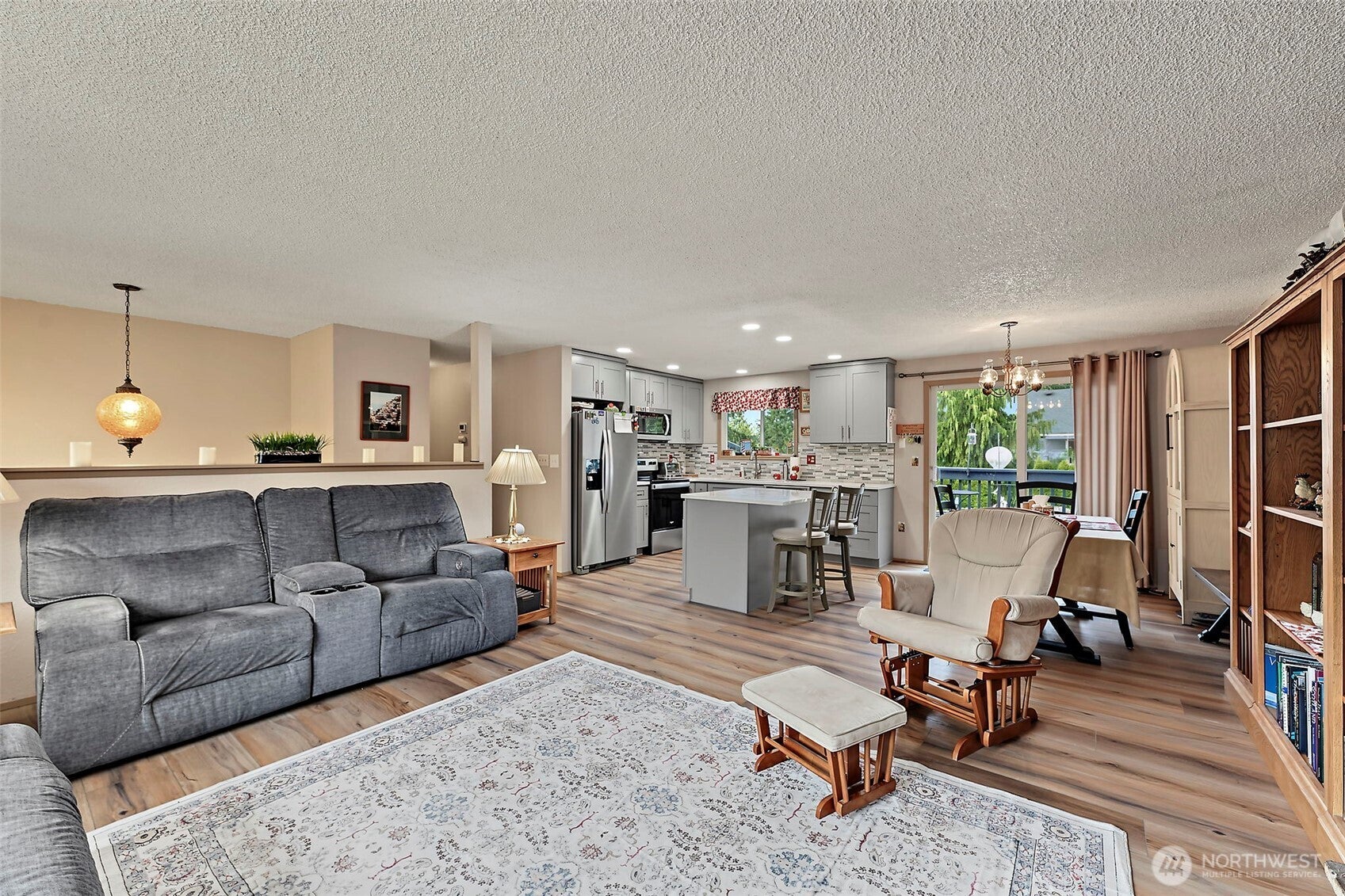 218 S 317th Place