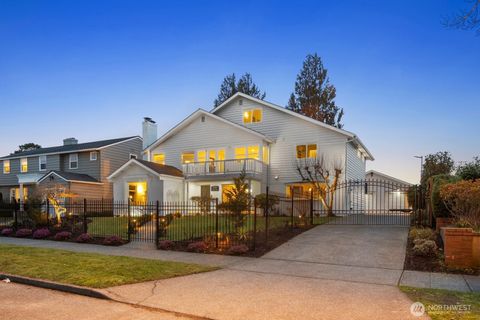 Photo of 2647 39th Avenue W, Seattle, WA 98199 (MLS # 2484554)