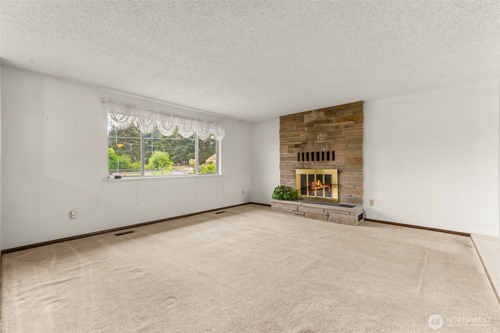 4508 Military Road E