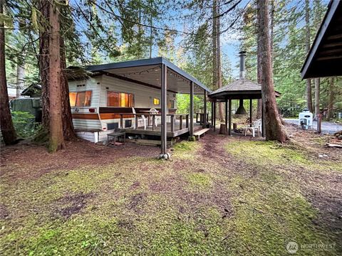 Photo of 67 3 Schinn Canyon Circle, Deming, WA 98244 (MLS # 2339719)