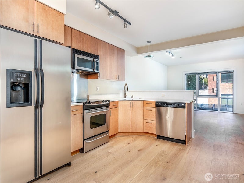 159 Denny Way 208